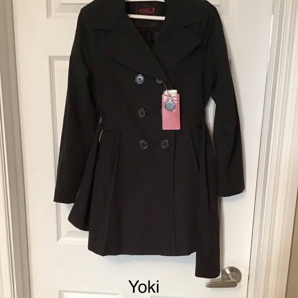 Yoki light button up trench coat